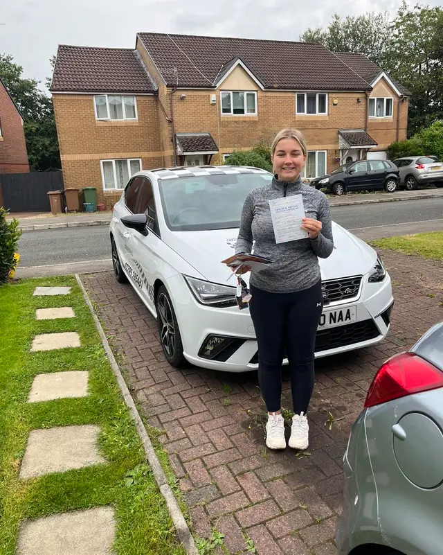 Chequered Flag Driving School pupil who passed their driving test (1)